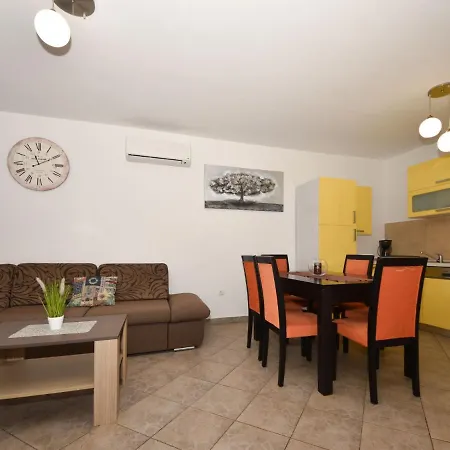 Apartament Ivor-2 By Interhome
