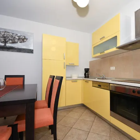 Ivor-2 By Interhome Apartment *